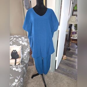 Cottonways Teal Blue Women's Cropped Pants & Top